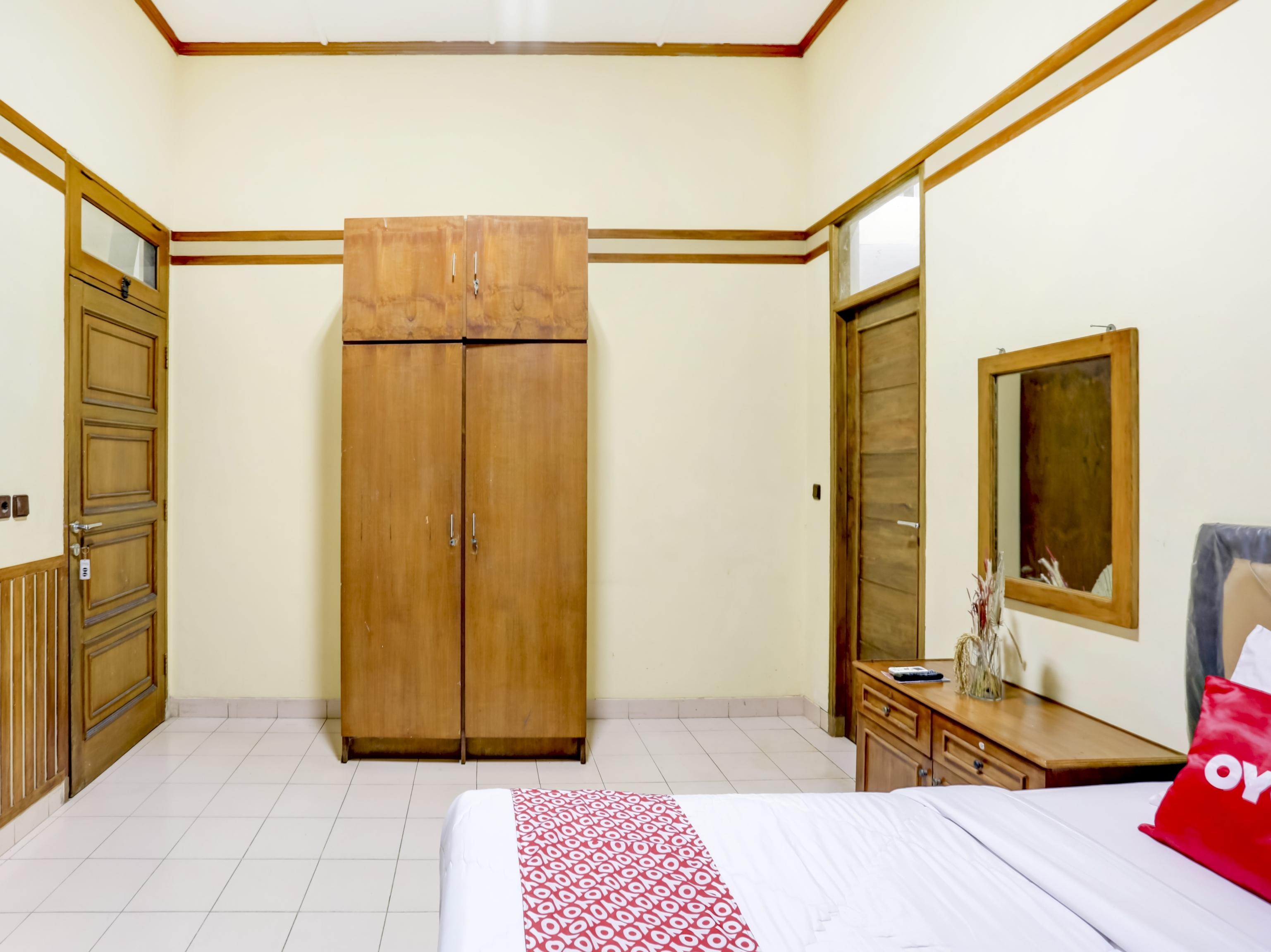 Oyo 90066 Tobana Pejaten House Cakarta Dış mekan fotoğraf